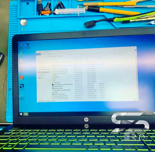 Установлен новый чип Intel HM370 SR40B.